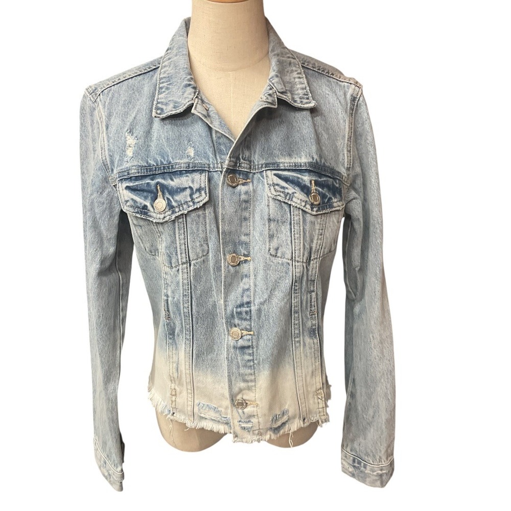 NWT Vervet Classic Fit Denim Jacket Button Front Distressed Light Wash Size S